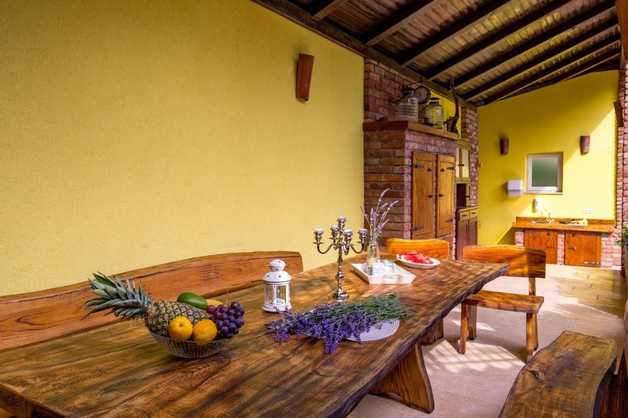 Villa Angeli أوباتيا المظهر الخارجي الصورة