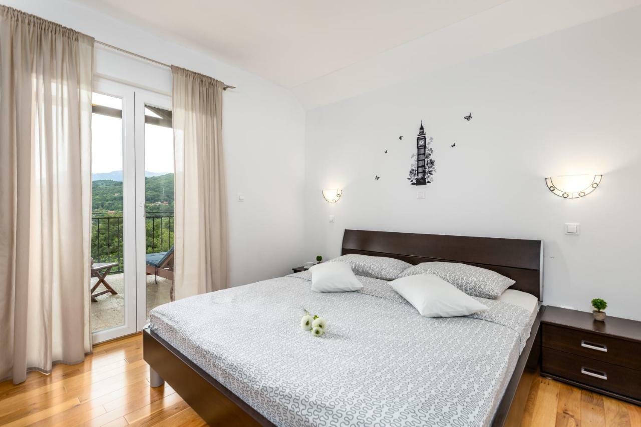 Villa Angeli أوباتيا المظهر الخارجي الصورة