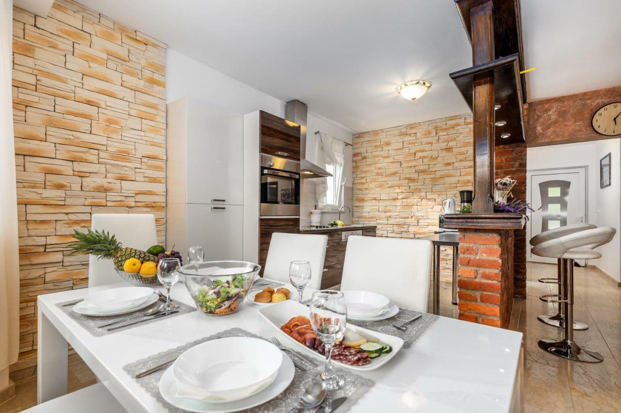 Villa Angeli أوباتيا المظهر الخارجي الصورة